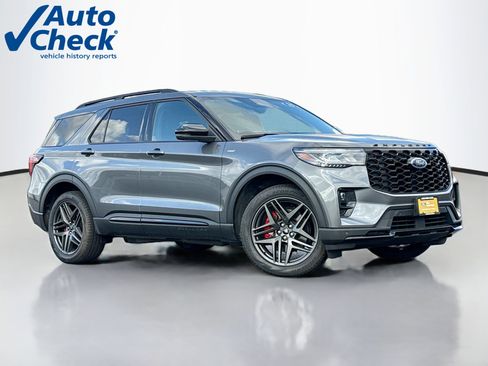 Used 2025 Ford Explorer ST-Line w/ Premium Package image 1