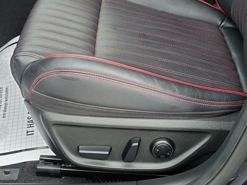 Certified 2023 Genesis G70 2.0T w/ Sport Prestige Package RWD image 17