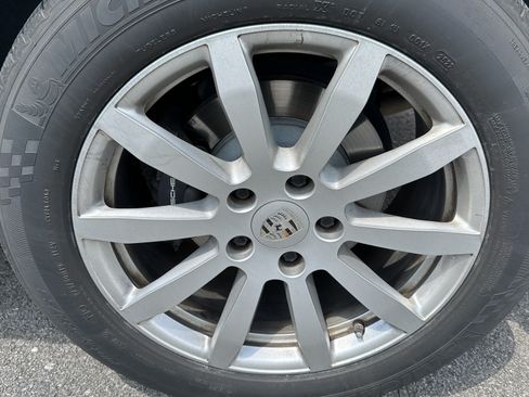 Used 2020 Porsche Cayenne AWD/4WD image 13