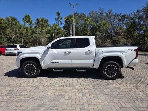 Certified 2024 Toyota Tacoma TRD Sport image 8