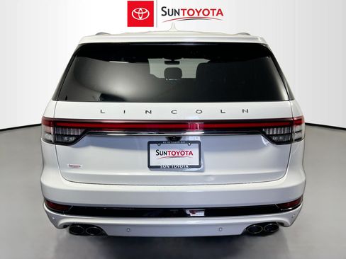 Used 2023 Lincoln Aviator Grand Touring AWD/4WD image 5