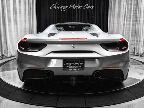 Used 2017 Ferrari 488 Spider image 4