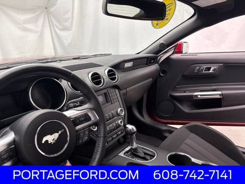 Used 2019 Ford Mustang Coupe RWD image 17