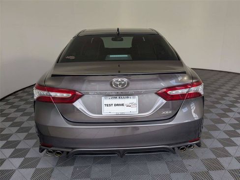 Certified 2020 Toyota Camry XSE FWD image 7