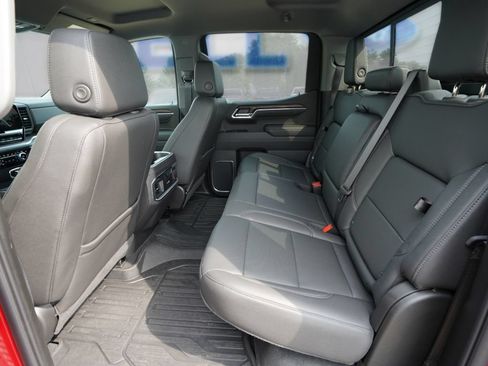 Used 2025 GMC Sierra 1500 SLT w/ SLT Premium Plus Package AWD/4WD image 21