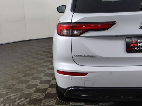 New 2025 Mitsubishi Outlander SEL Black Edition image 18