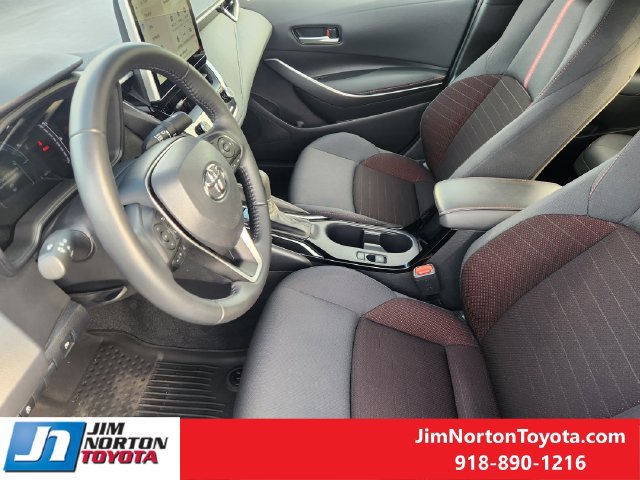 Used 2025 Toyota Corolla SE w/ SE Premium Package FWD image 14
