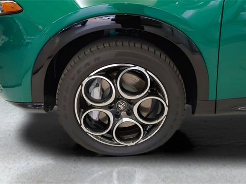 New 2025 Alfa Romeo Tonale w/ Premium Package image 46