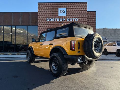 Used 2021 Ford Bronco Badlands image 5
