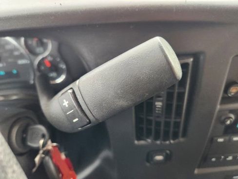 Used 2025 Chevrolet Express 3500 LS image 23