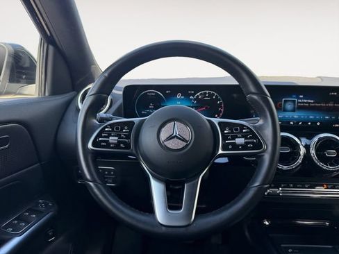 Used 2023 Mercedes-Benz GLA 250 4MATIC image 15