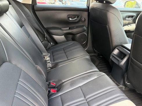Used 2026 Honda HR-V EX-L image 13