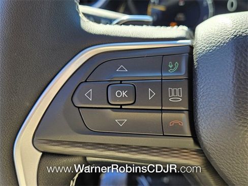 New 2025 Jeep Grand Cherokee Laredo X image 24