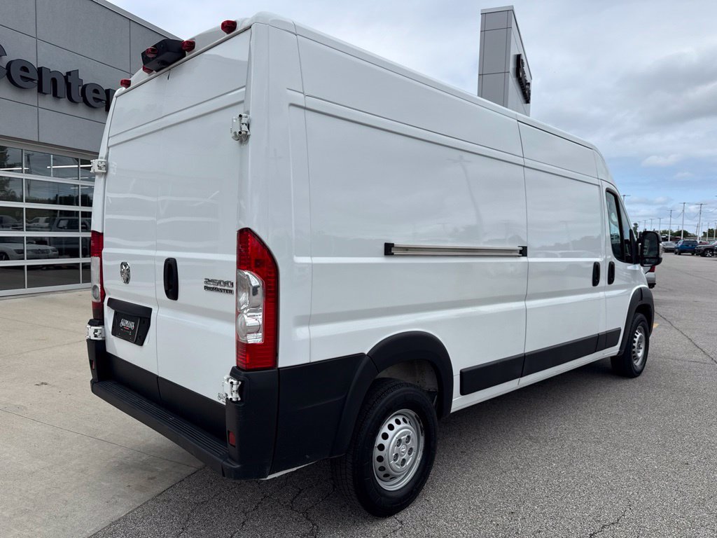 Used 2025 RAM ProMaster 2500 w/ Convenience Group FWD image 5