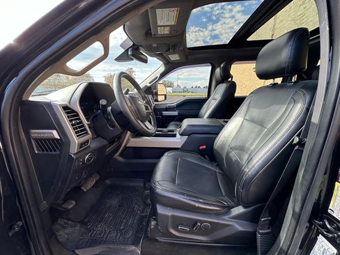 Used 2017 Ford F250 Lariat w/ Lariat Ultimate Package AWD/4WD image 10