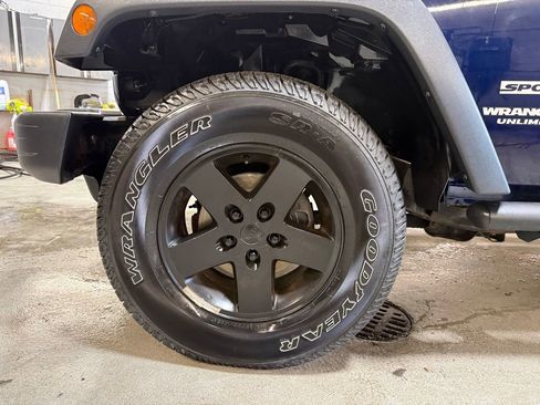 Used 2013 Jeep Wrangler Unlimited Sport AWD/4WD image 24