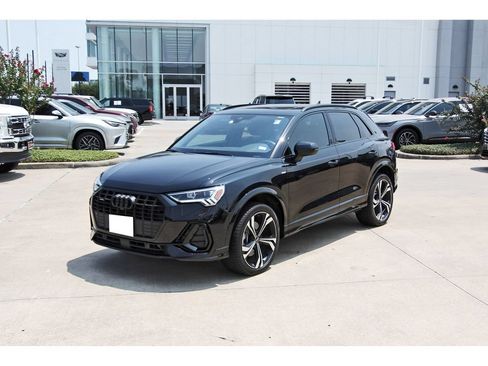 Used 2023 Audi Q3 2.0T Premium Plus AWD/4WD image 3