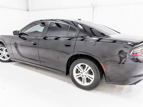 Used 2021 Dodge Charger SXT w/ Leather Interior Group RWD image 4