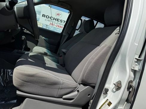 Used 2017 Nissan Frontier SV AWD/4WD image 4