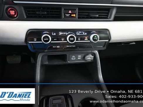 Used 2023 Honda Pilot LX image 31