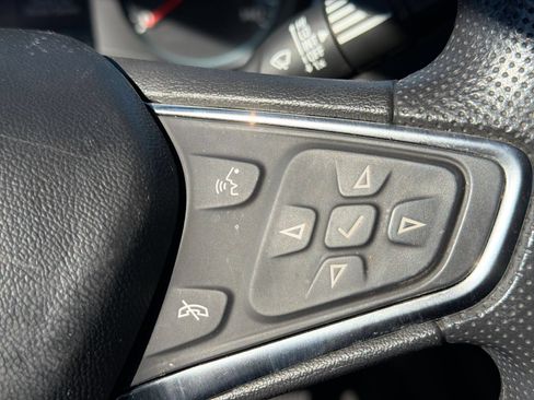 Used 2020 Chevrolet Malibu LT FWD image 27