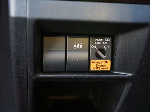 Used 2008 MAZDA MX-5 Miata Grand Touring w/ Premium Pkg image 26