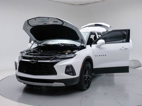Used 2022 Chevrolet Blazer LT w/ LPO, Black Accent Package FWD image 18