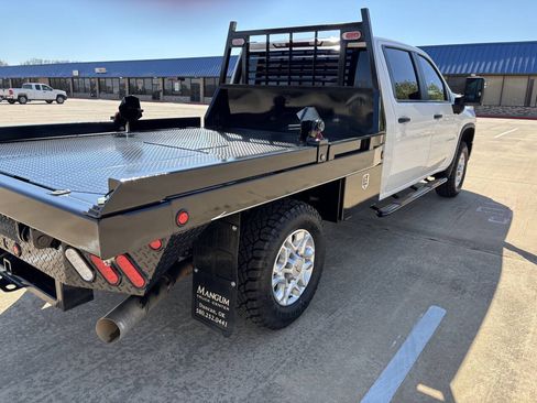 Used 2023 Chevrolet Silverado 2500 W/T w/ WT Convenience Package AWD/4WD image 9