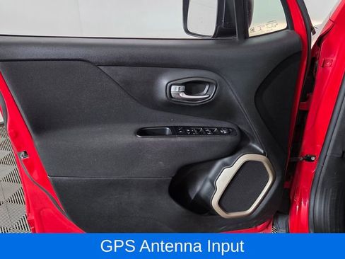 Used 2016 Jeep Renegade Sport w/ Power & Air Group image 14