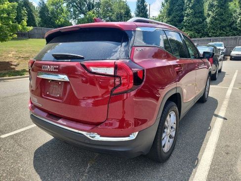 Used 2023 GMC Terrain SLT FWD image 4