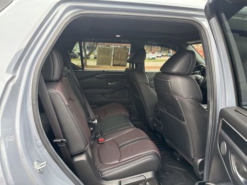 Used 2025 Honda Pilot Black Edition image 24