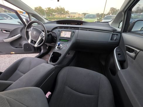 Used 2010 Toyota Prius Three image 18