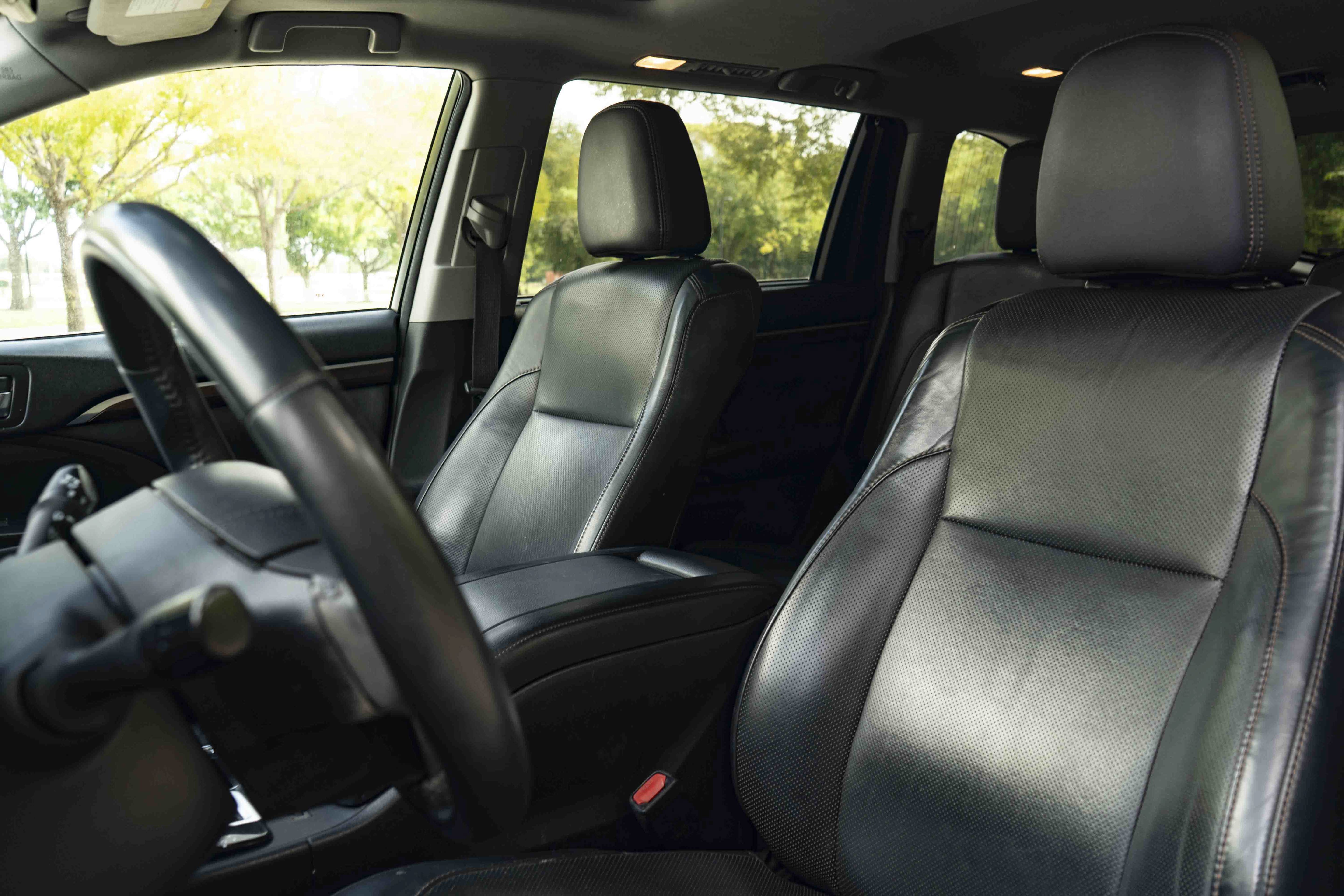 Used 2016 Toyota Highlander Limited FWD image 17