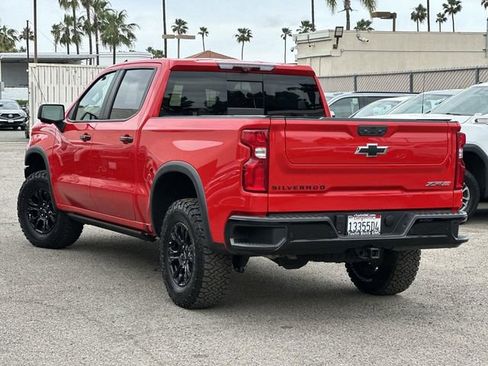 Used 2022 Chevrolet Silverado 1500 ZR2 w/ Technology Package image 6