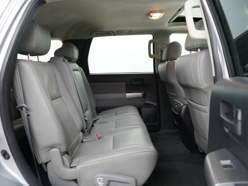 Used 2019 Toyota Sequoia SR5 image 12