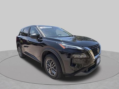 Used 2023 Nissan Rogue S AWD/4WD image 7