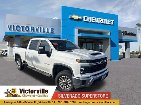 Used 2024 Chevrolet Silverado 2500 LT image 1