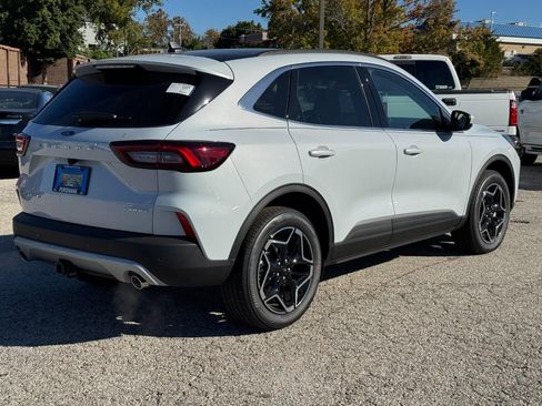 New 2026 Ford Escape Platinum w/ Equipment Group 601A image 3