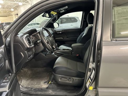 Used 2023 Toyota Tacoma SR image 6