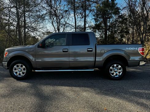 Used 2014 Ford F150 XLT w/ Equipment Group 302A Luxury image 2