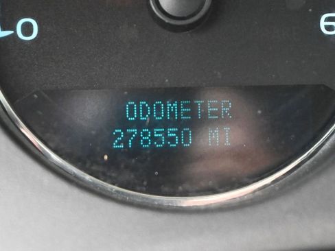 Used 2007 Chevrolet Avalanche LTZ w/ LTZ Preferred Equipment Group image 31