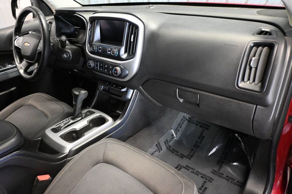 Used 2019 Chevrolet Colorado LT w/ LT Convenience Package RWD image 11