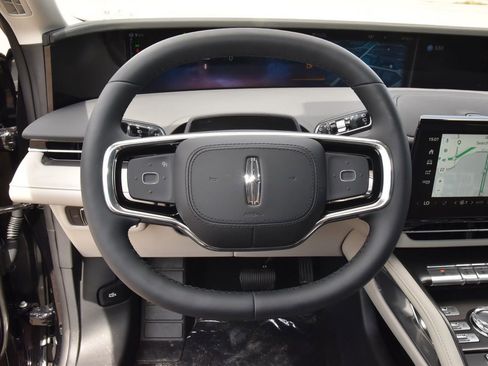 New 2026 Lincoln Nautilus Premier AWD/4WD image 22