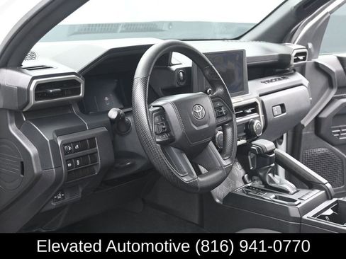 Used 2024 Toyota Tacoma SR RWD image 7