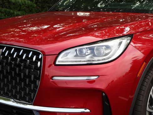 Used 2023 Lincoln Corsair Reserve FWD image 3