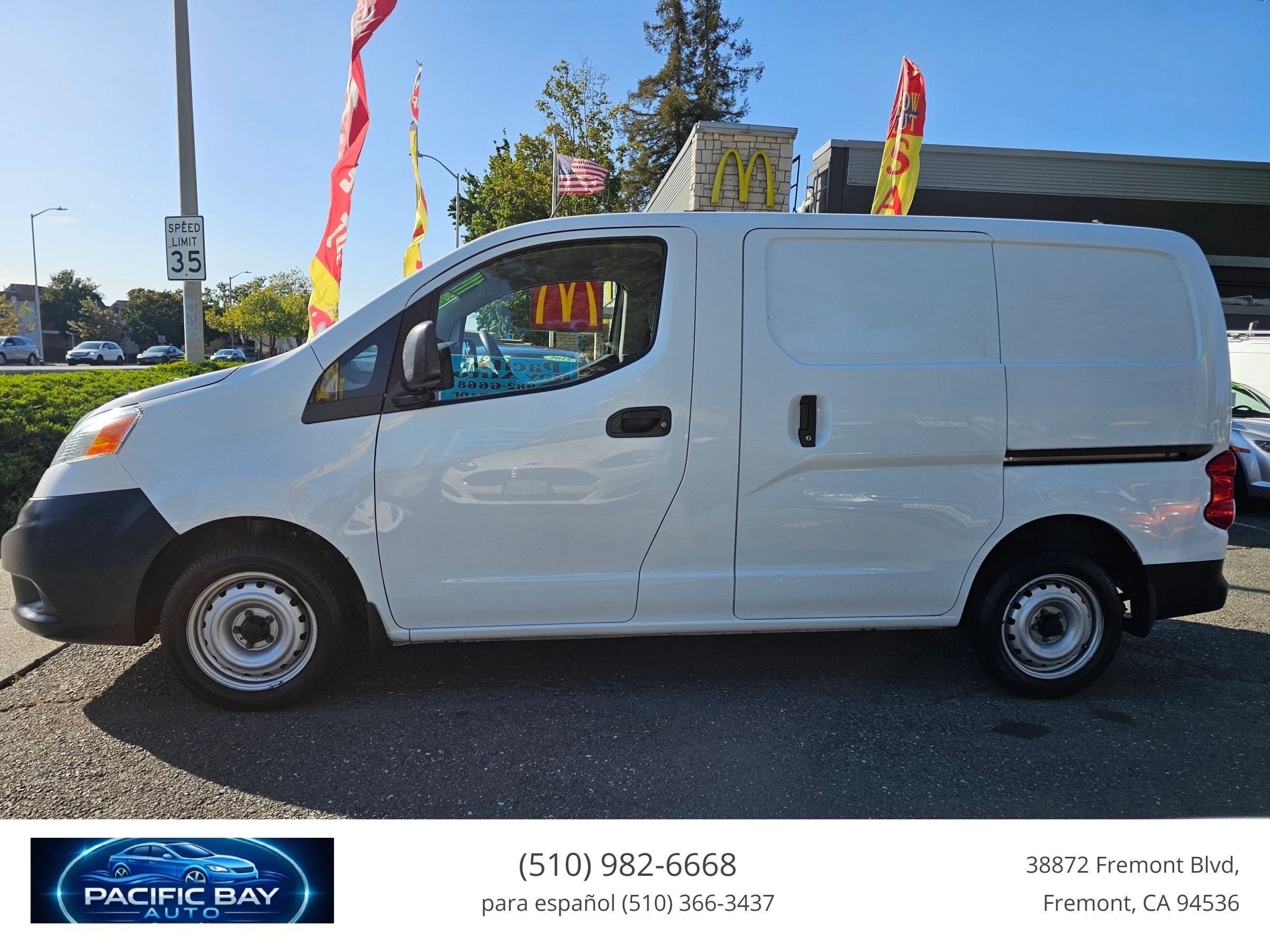 Used 2019 Nissan NV200 S FWD image 4