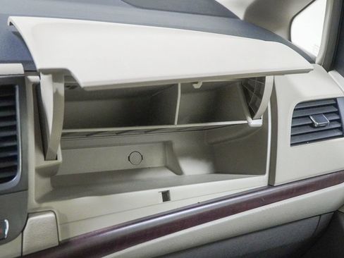 Used 2012 Toyota Sienna XLE image 37