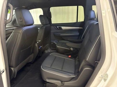 Used 2026 Buick Enclave Preferred FWD image 27
