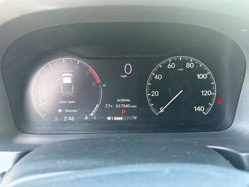 Used 2024 Honda Ridgeline Sport image 17