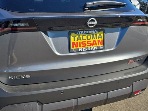 New 2026 Nissan Kicks SR w/ SR Premium Package image 27